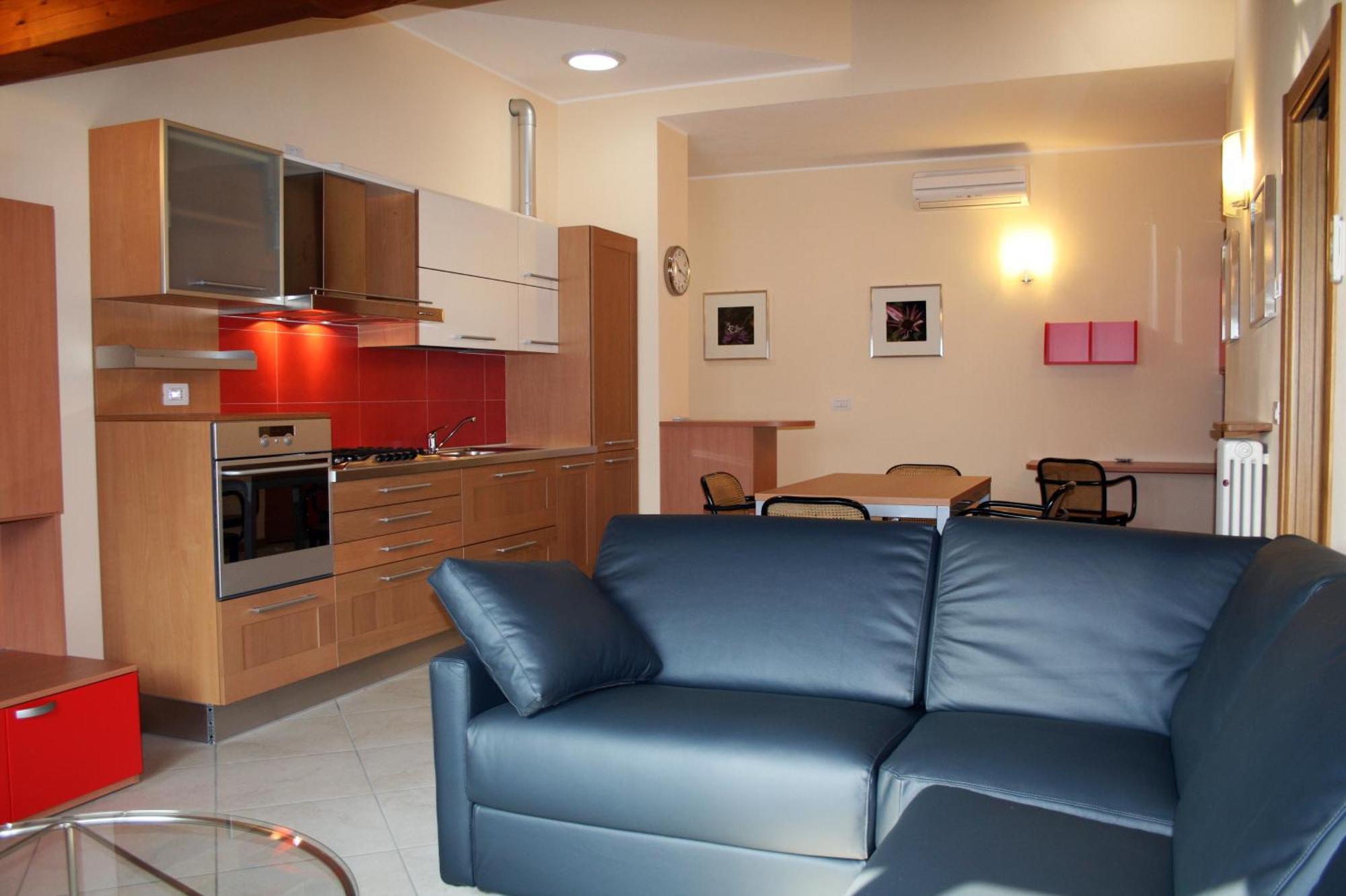 Residenza Il Castello Apartment Sondrio Bagian luar foto