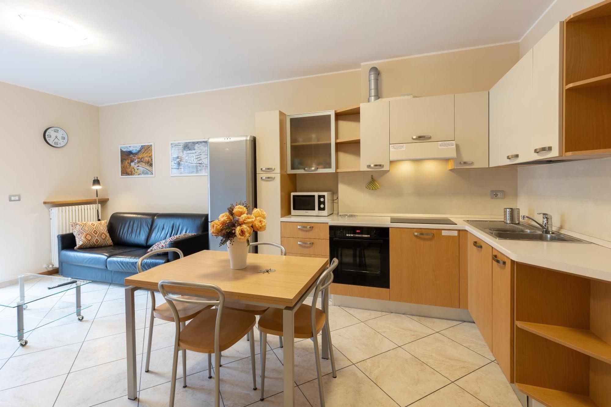 Residenza Il Castello Apartment Sondrio Bagian luar foto