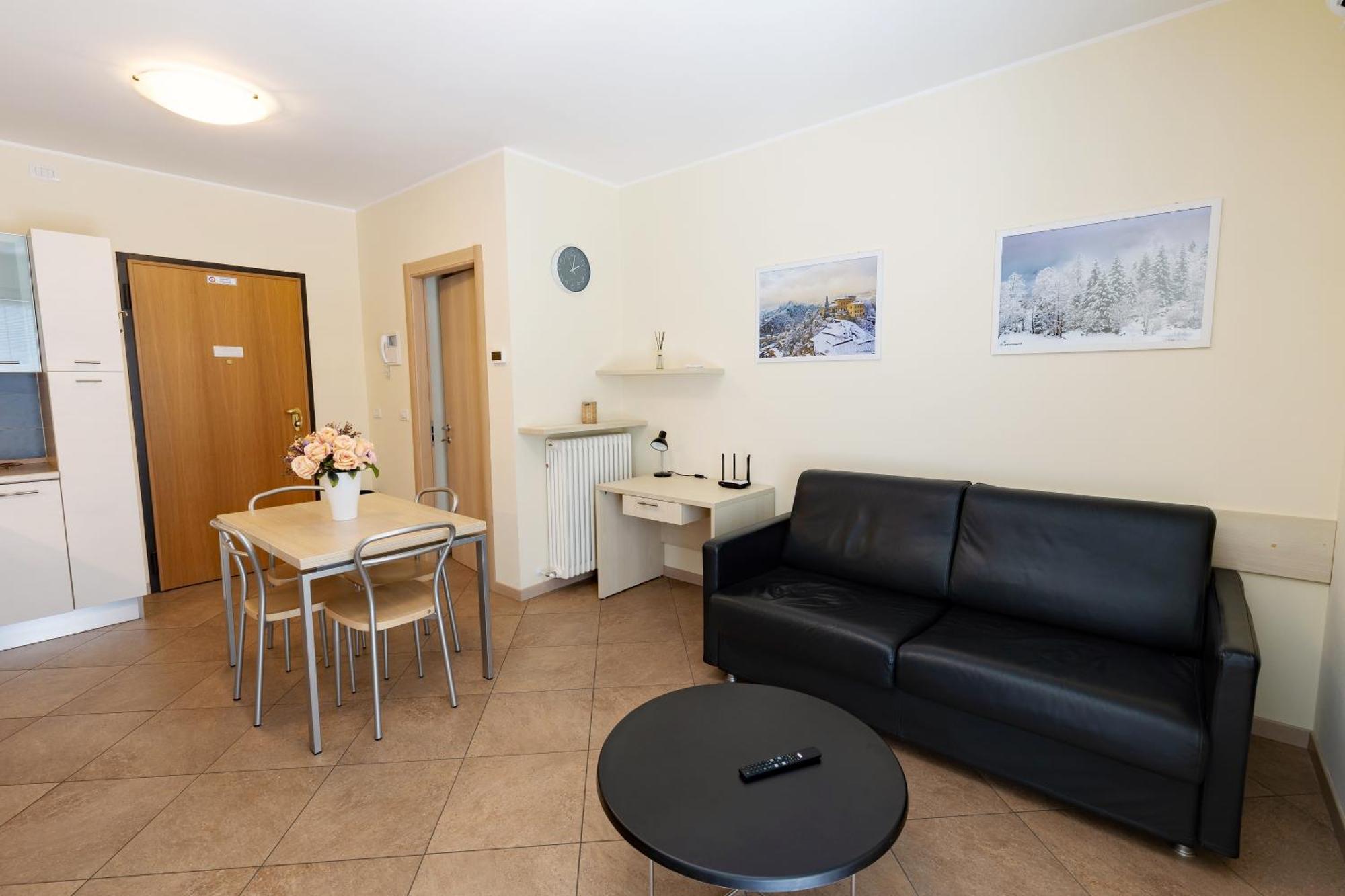 Residenza Il Castello Apartment Sondrio Ruang foto