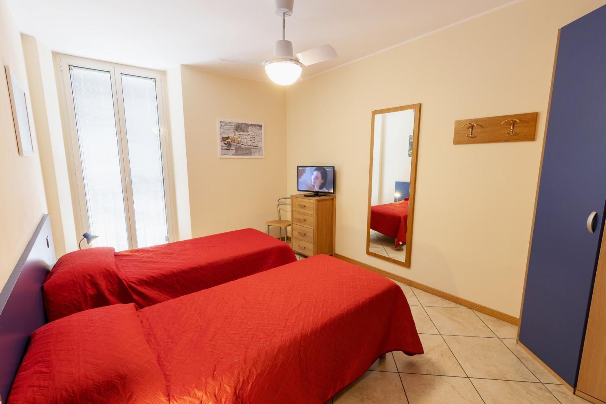 Residenza Il Castello Apartment Sondrio Ruang foto