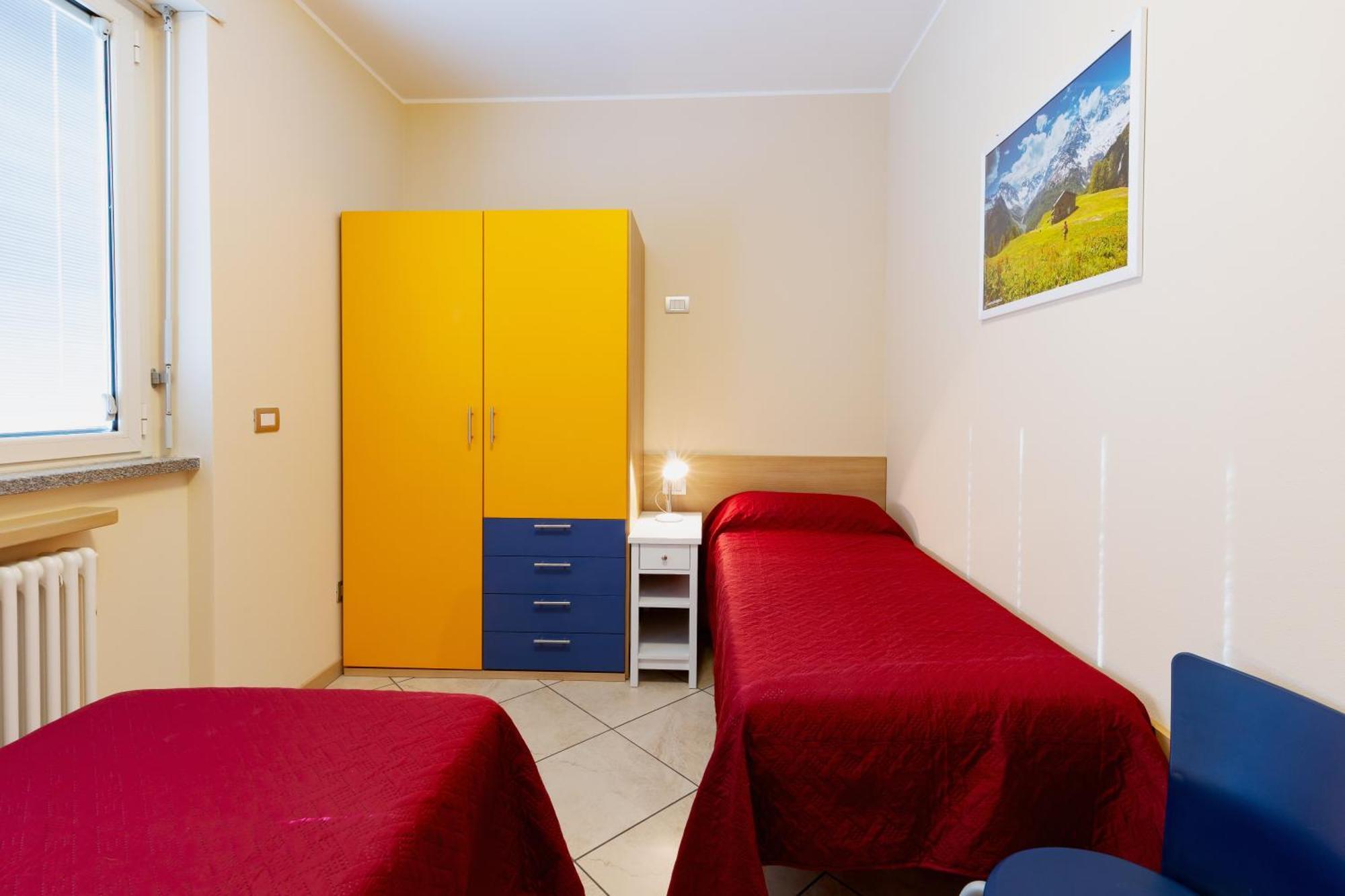 Residenza Il Castello Apartment Sondrio Bagian luar foto