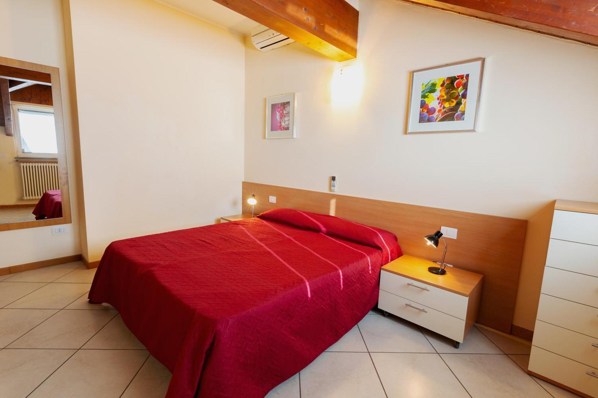 Residenza Il Castello Apartment Sondrio Ruang foto